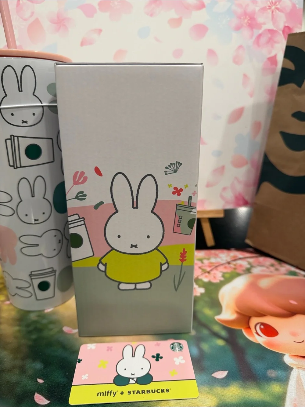 Starbucks x Miffy Gift Set 26oz tumbler & Miffy plush w/ Pink and Green Accents - Picture 5 of 10